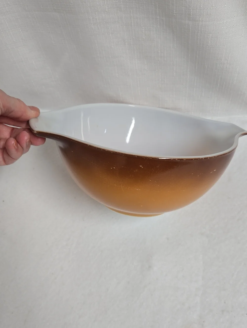 Pyrex vintage mixing